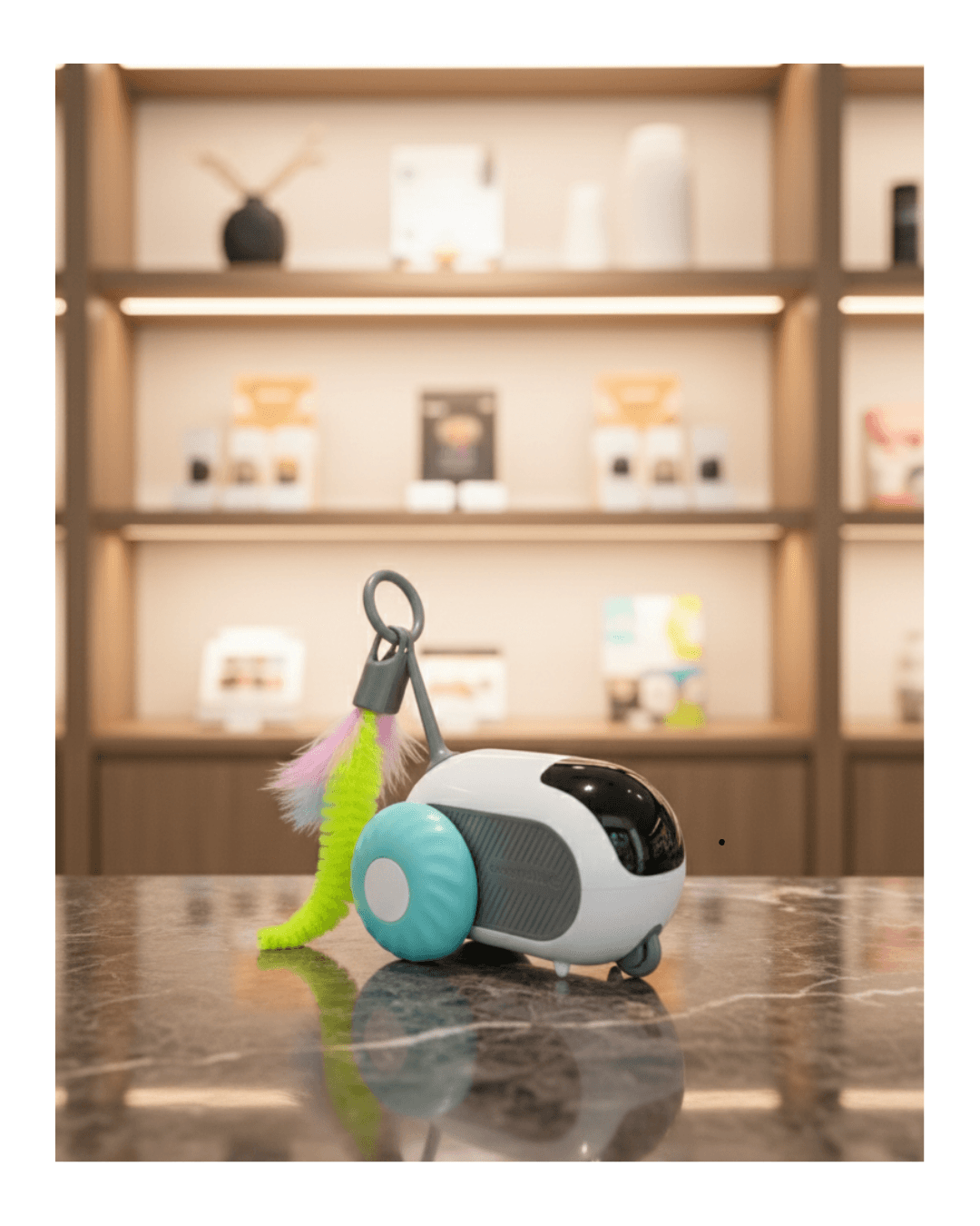 Inteligentna zabawka dla kota 2 tryby, automatycznie poruszający się zdalnie sterowany samochodzik dla kotów, interaktywna zabawa